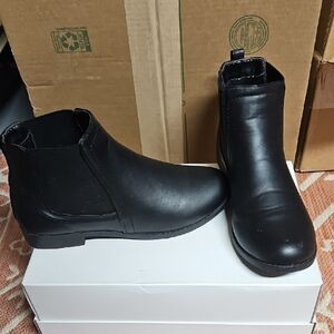 Black Pull On Boots Size 9 Great Condition